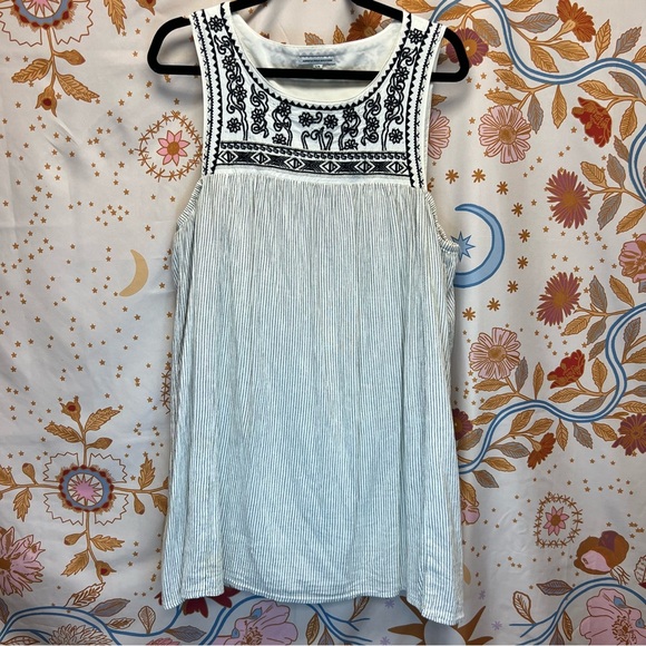 American Eagle Outfitters Tops - American Eagle Tunic size L